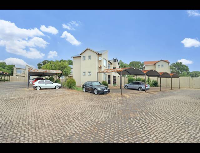 2 BEDROOM APARTMENT FOR SALE IN NORTHGATE